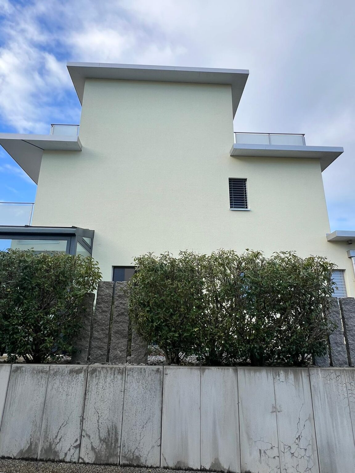 Efter: Villa – fasadtvätt och skyddsbehandling